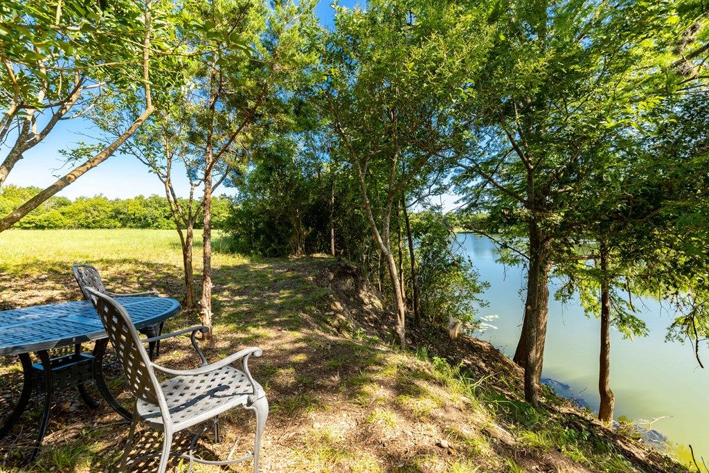 2511 Bandera Hwy, Kerrville, TX 78028